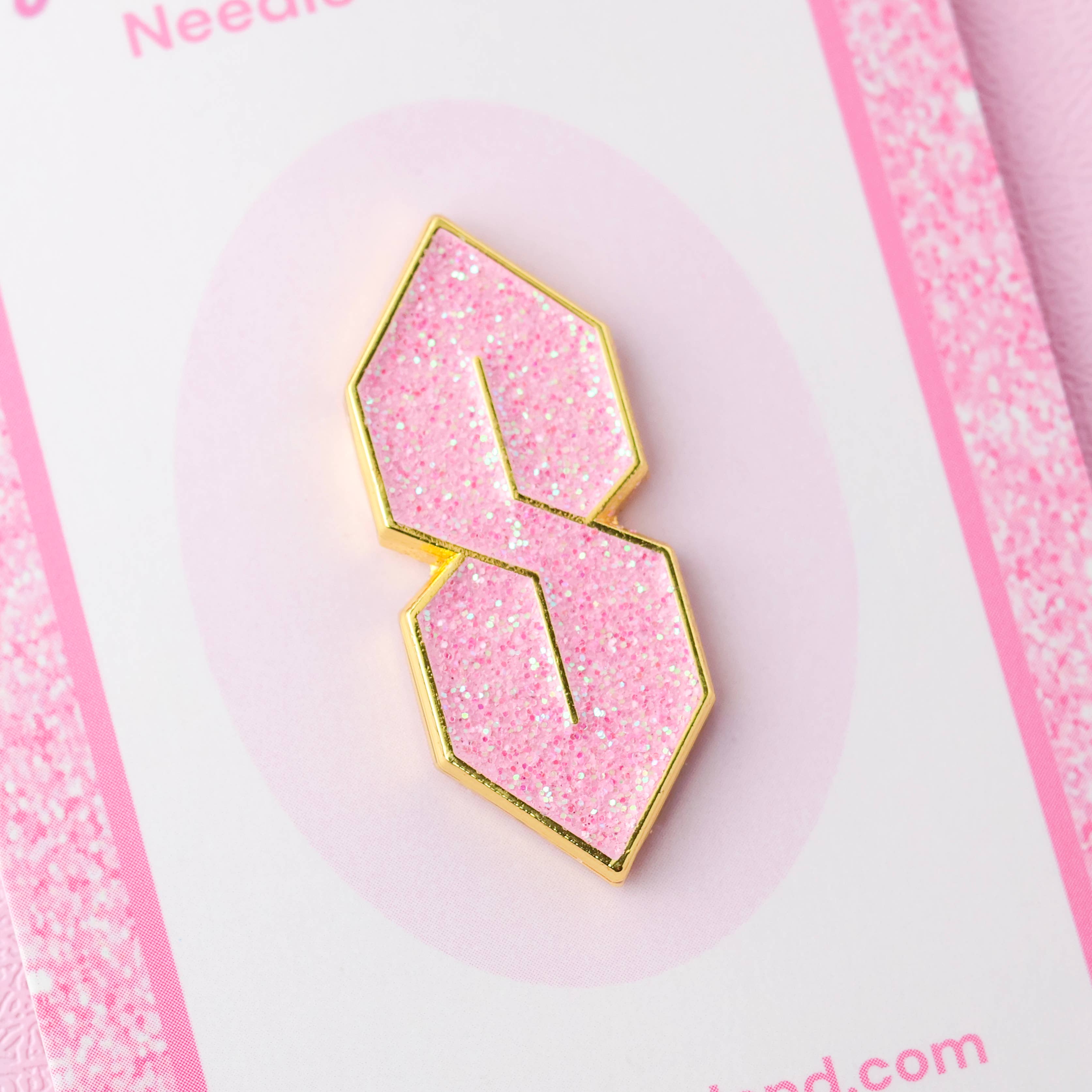 Retro S Needle Minder Magnet