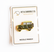 Vintage SUV Needleminder