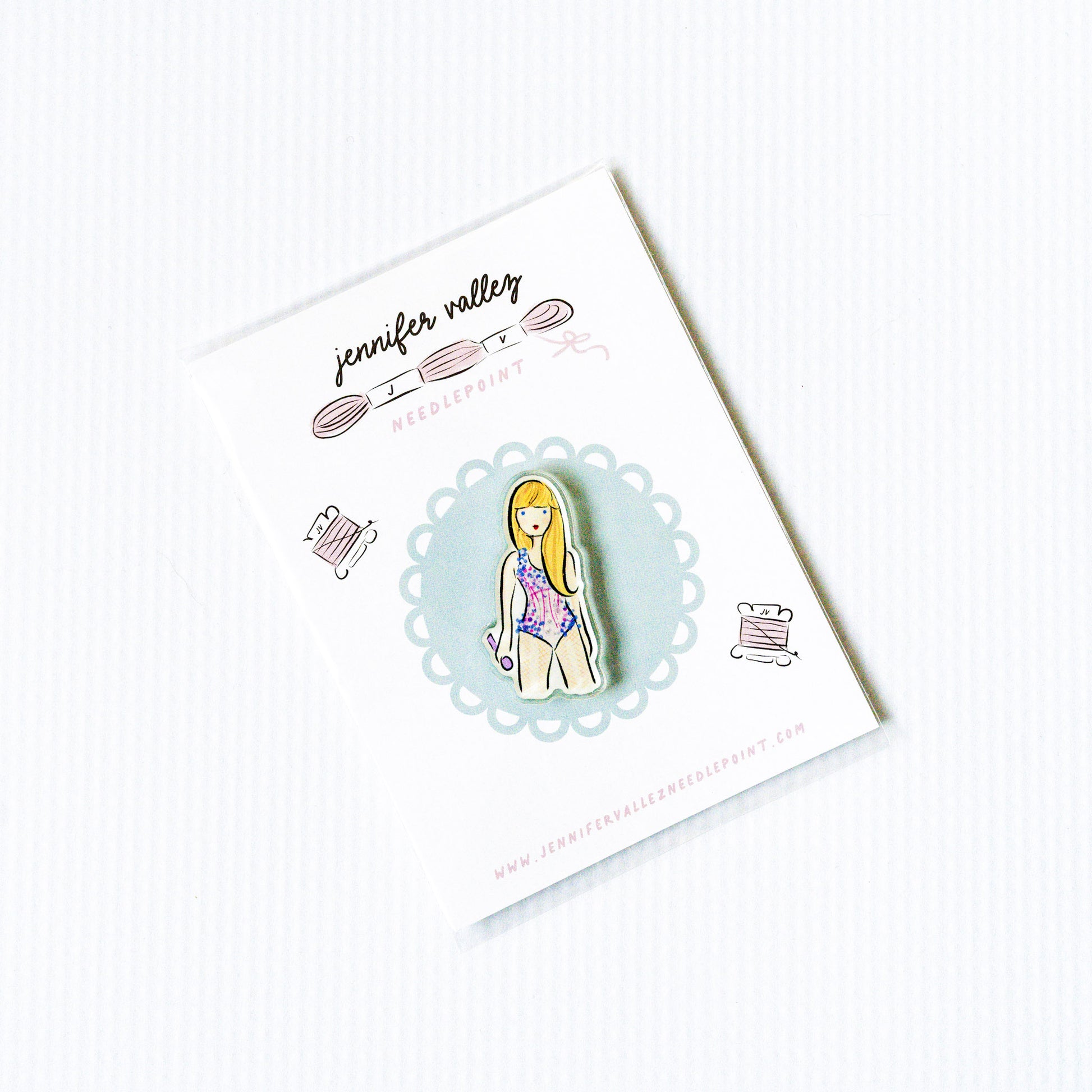 Needleminder magnet with a design of Taylor Swift illustration